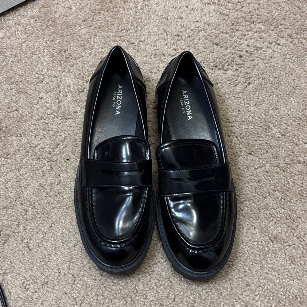 Arizona Jean Company Glossy Black Women's Loafers